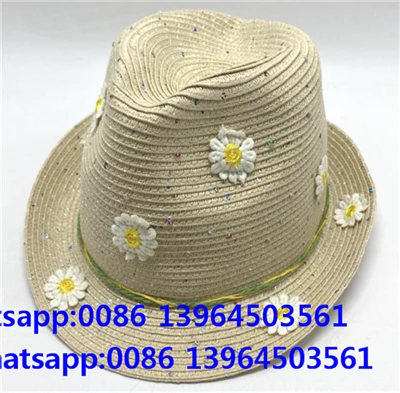 Flè bèj kolore tach Fedora Beach chapo