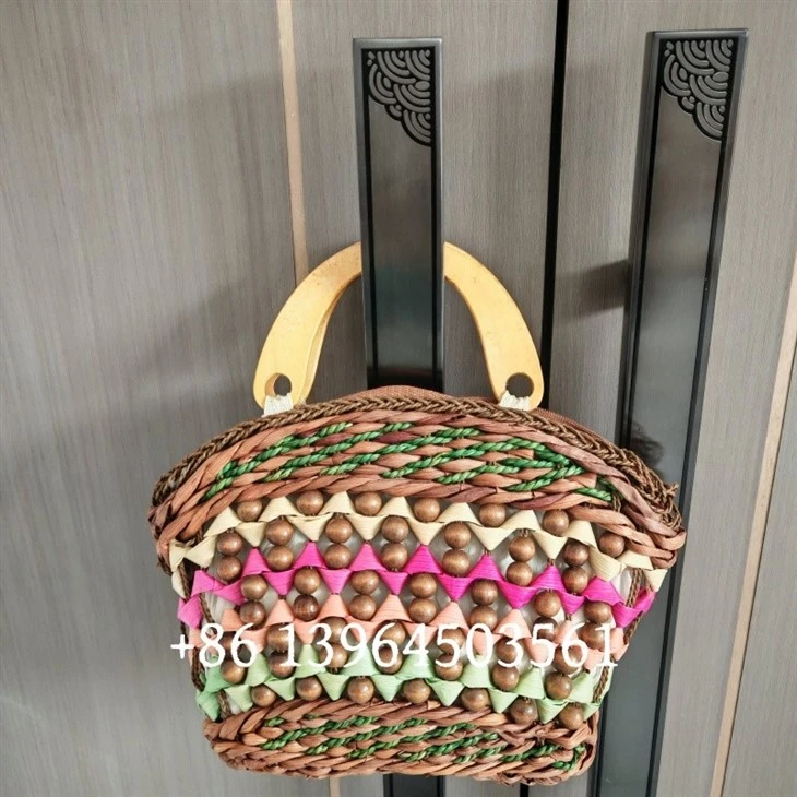 Women Straw Handbags With Embroidery