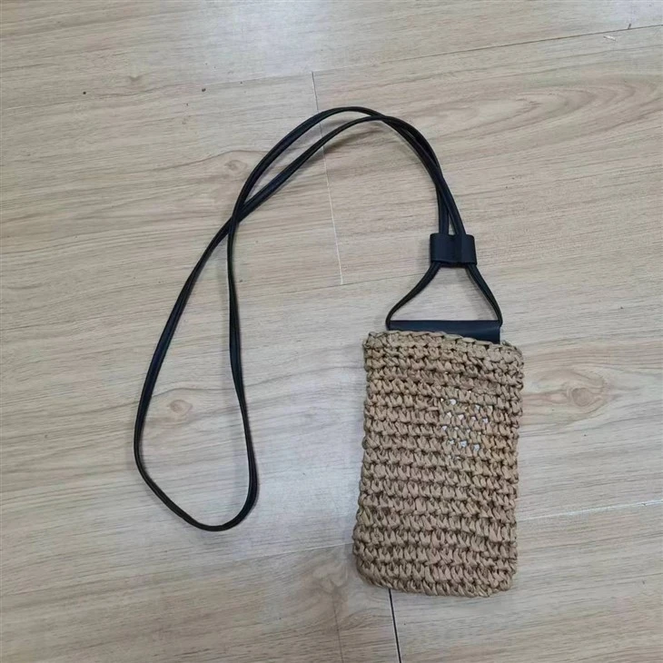 Brown Coloe Fanm Paille Phone Bag