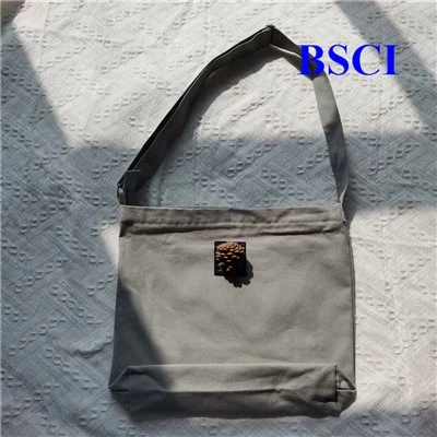 Canvas sak zepòl ak zip