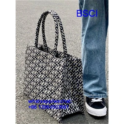 Ki fèt fanm Tote Bags